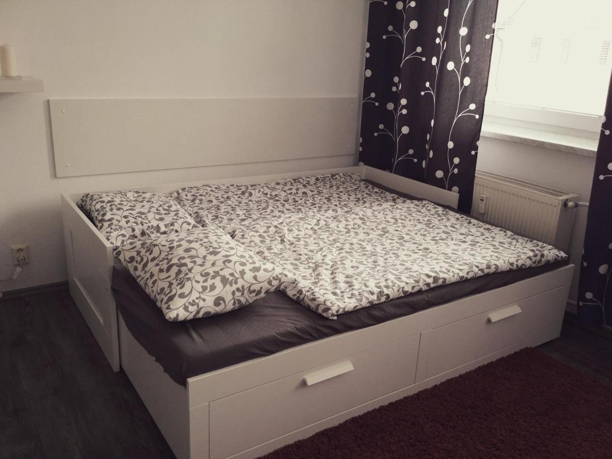 Apartman Pernink - Ubytovani V Srdci Krusnych Hor Bagian luar foto